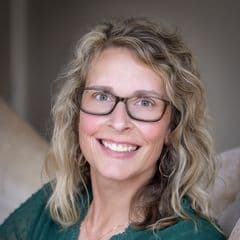 Stacie McLain